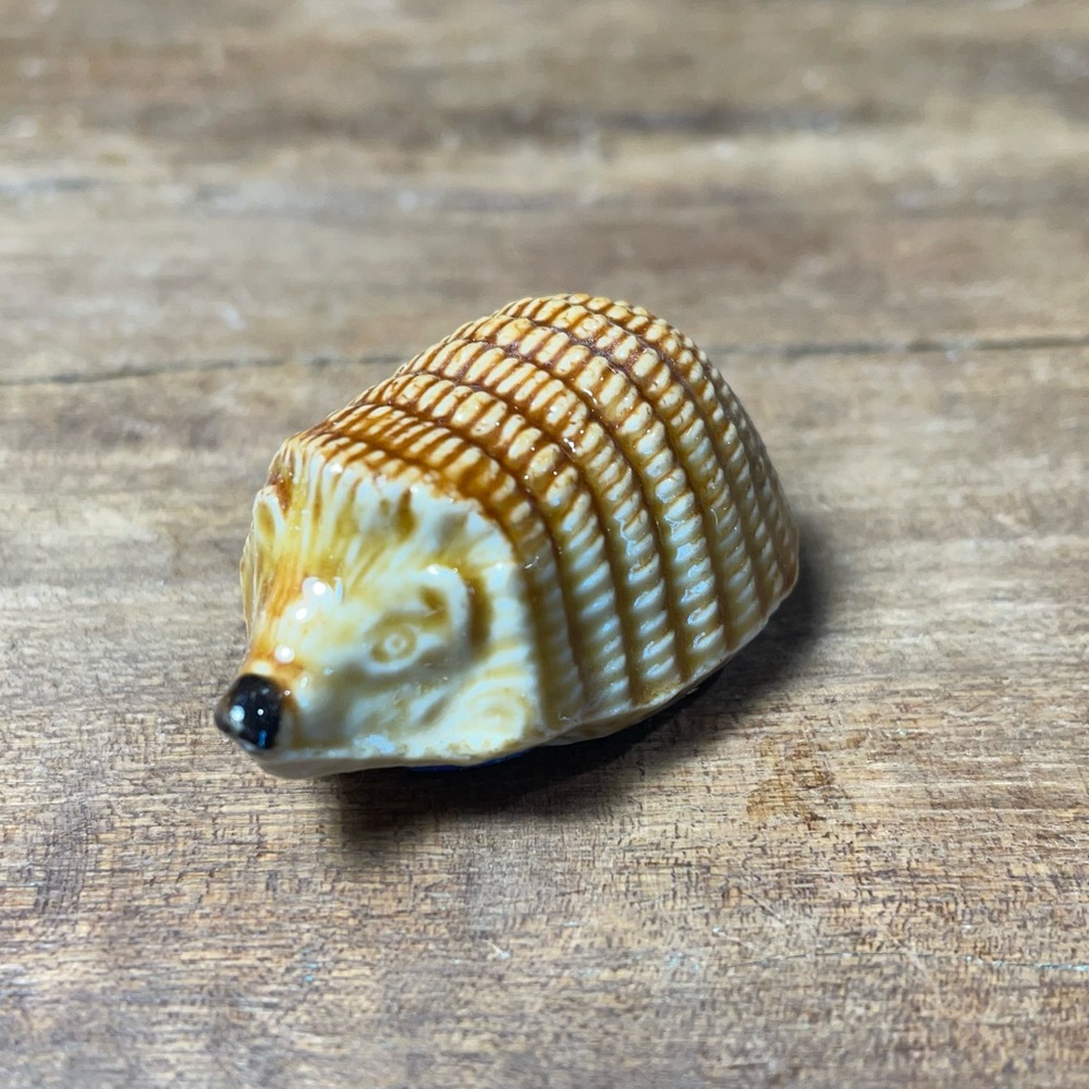 Vintage Wade England ceramic miniature hedgehog
